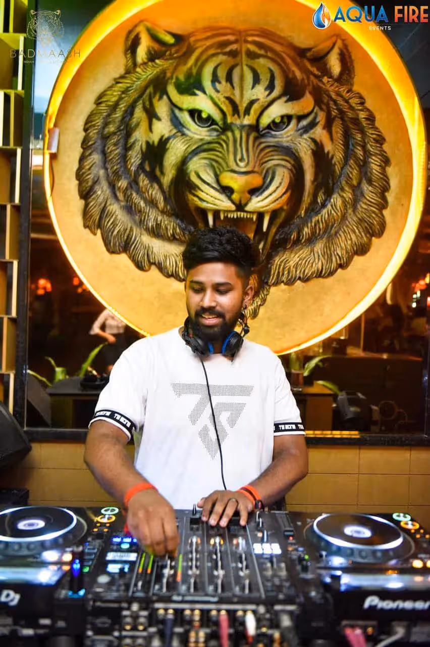 DJ Niks