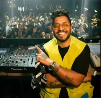 DJ Shameless Mani
