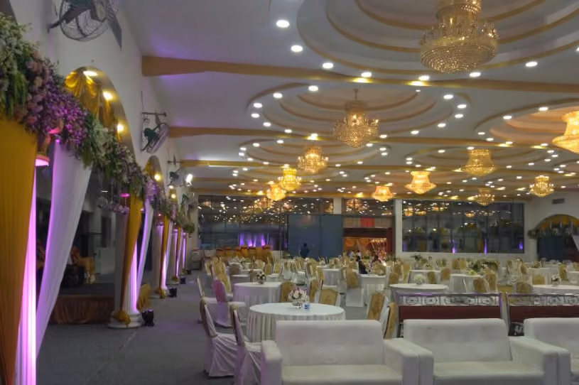 Kings Court- Palace Ground gallery image 2
